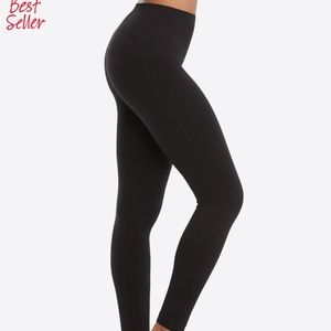 SPANX Look At Me Now Seamless Leggings Black NWOT